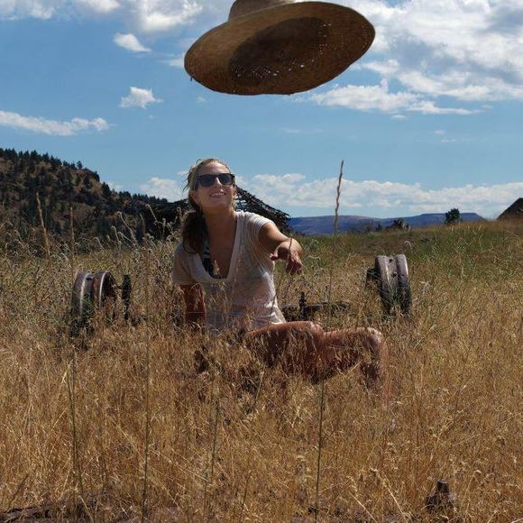 Meet your Posher, Justine - Picture 1 of 1